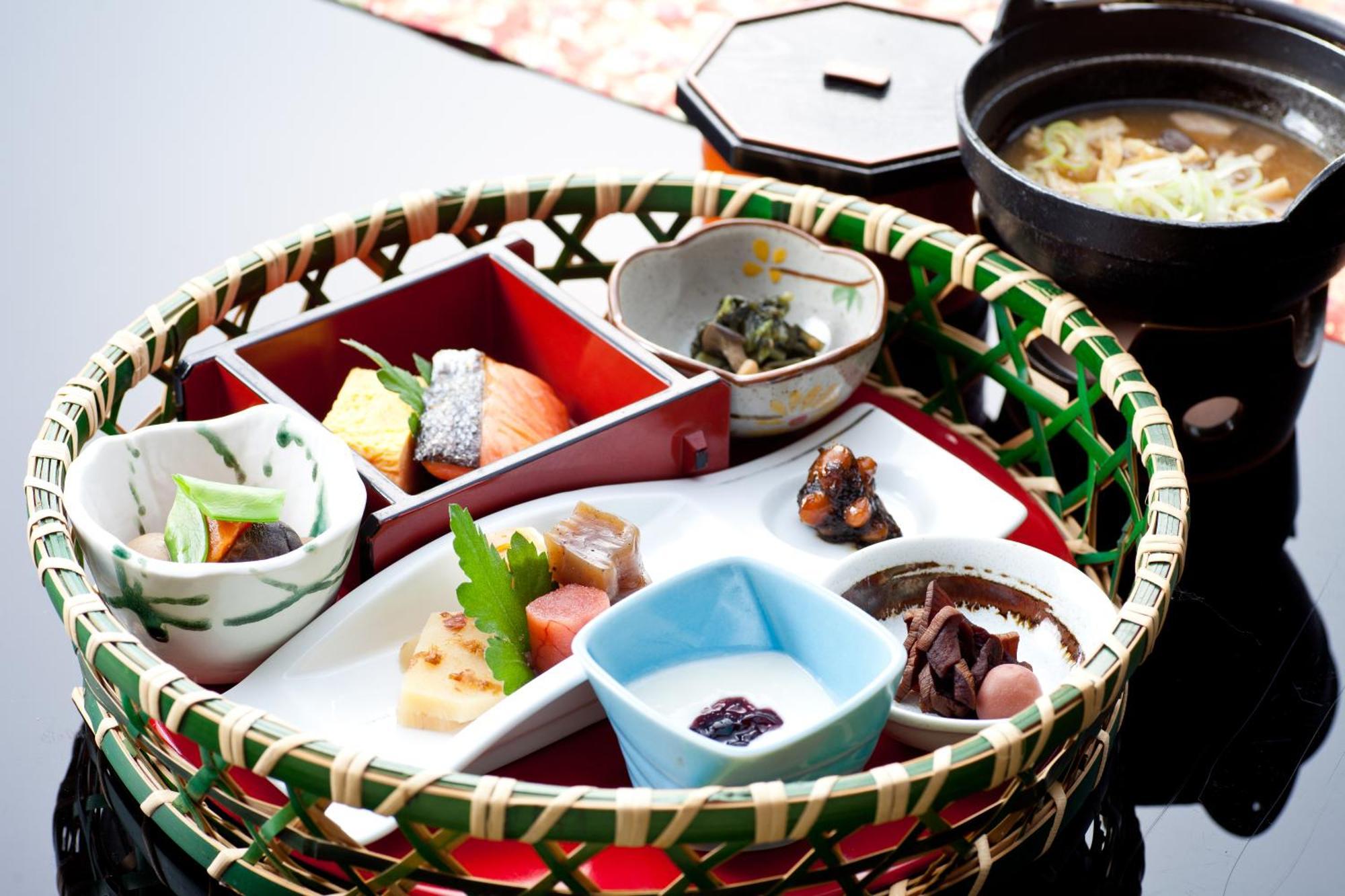 Yoshinotei Hotel Iida Luaran gambar