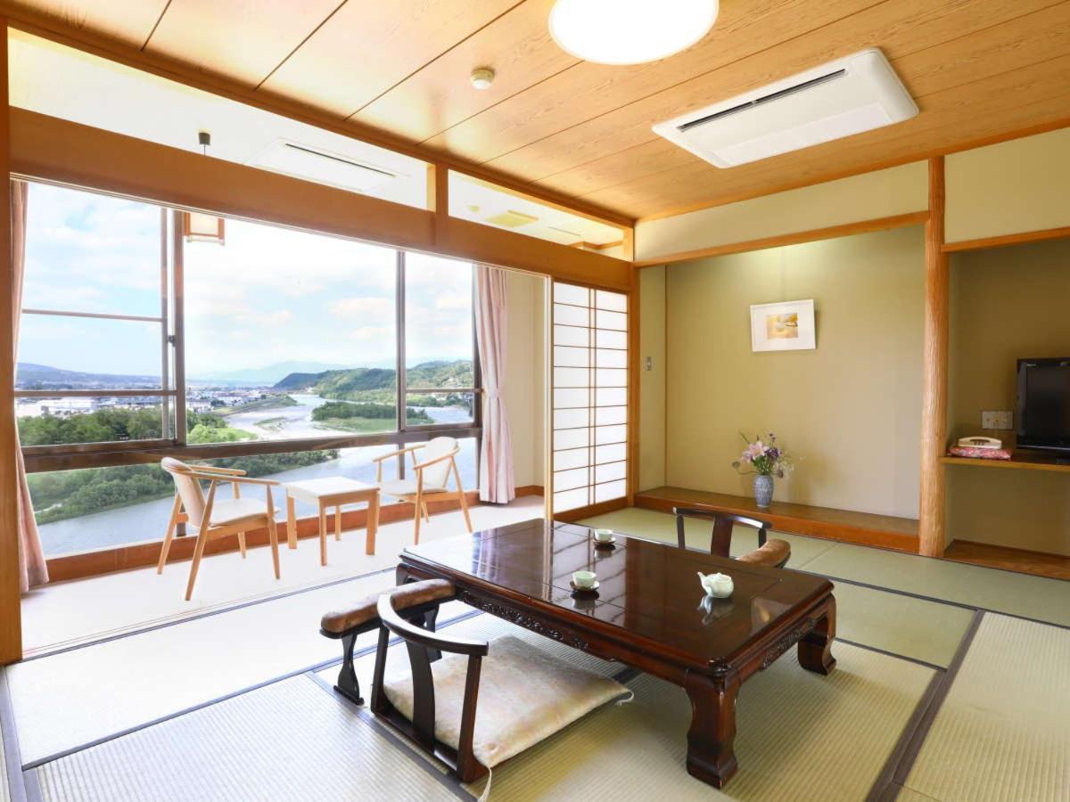 Yoshinotei Hotel Iida Luaran gambar